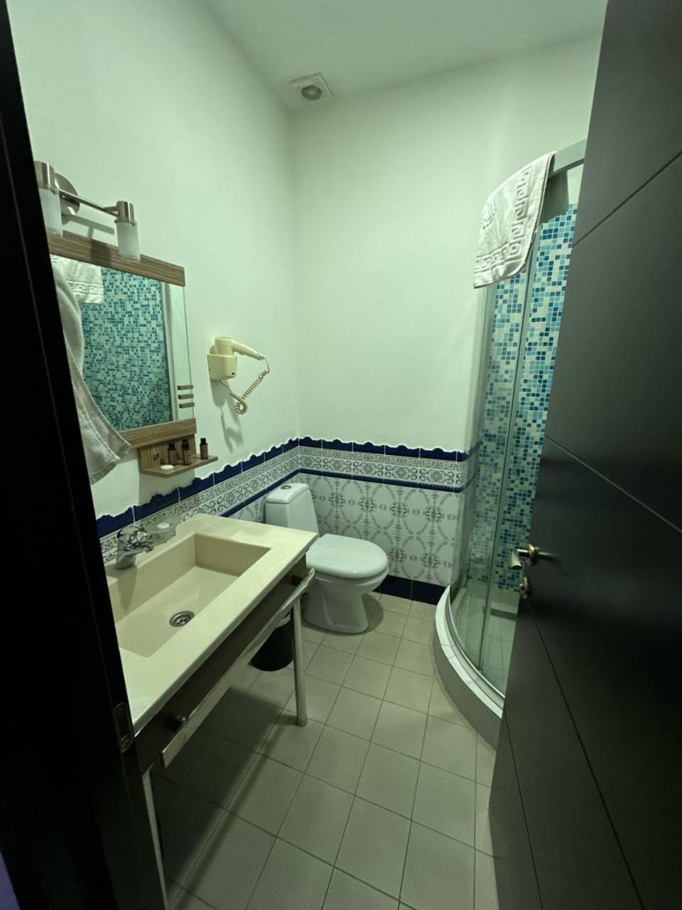 Hotel Rike Park Tbiliszi Kültér fotó