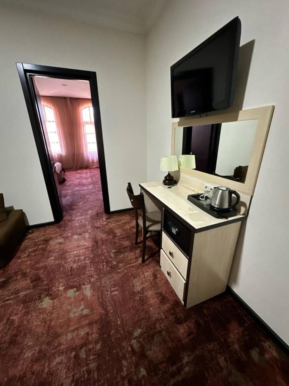 Hotel Rike Park Tbiliszi Kültér fotó