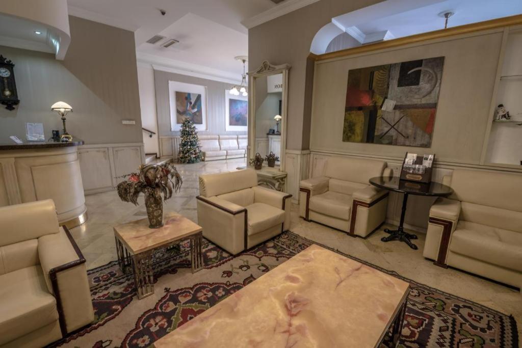Hotel Rike Park Tbiliszi Kültér fotó